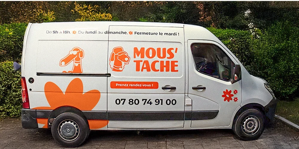 camion-2-toilettage-mobile-moustache-limoux